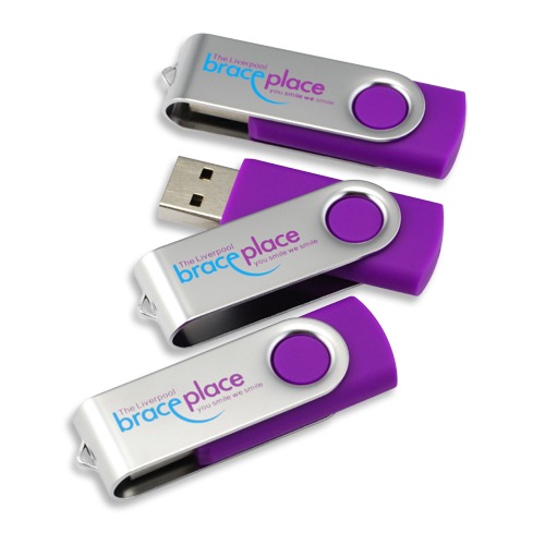 im009 Twister USB Flash Drive